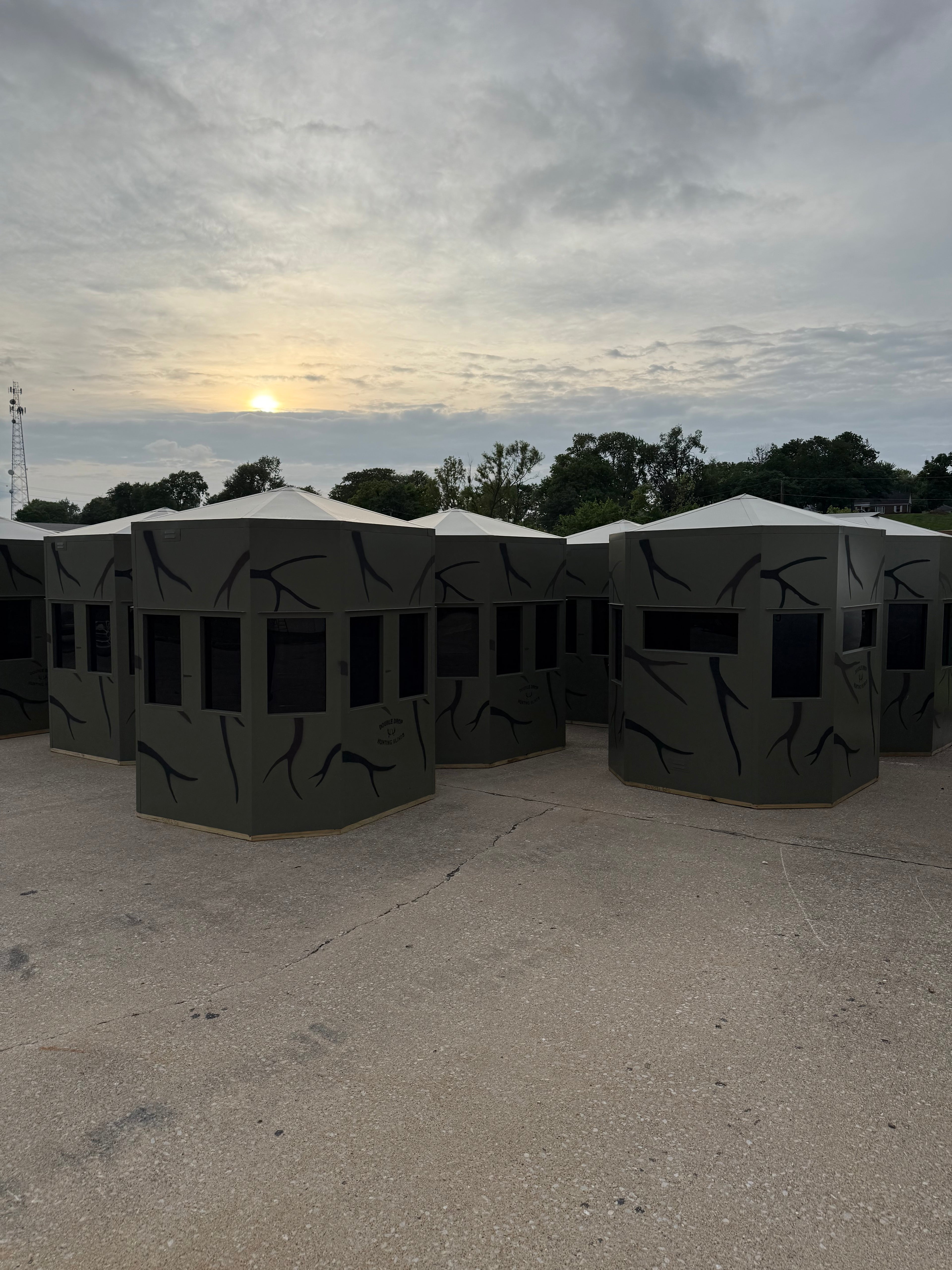 Double Drop Hunting Blind 6x6-Bow Windows-Side Entry